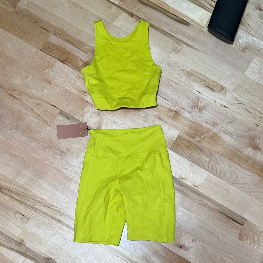 Girlfriend collective set